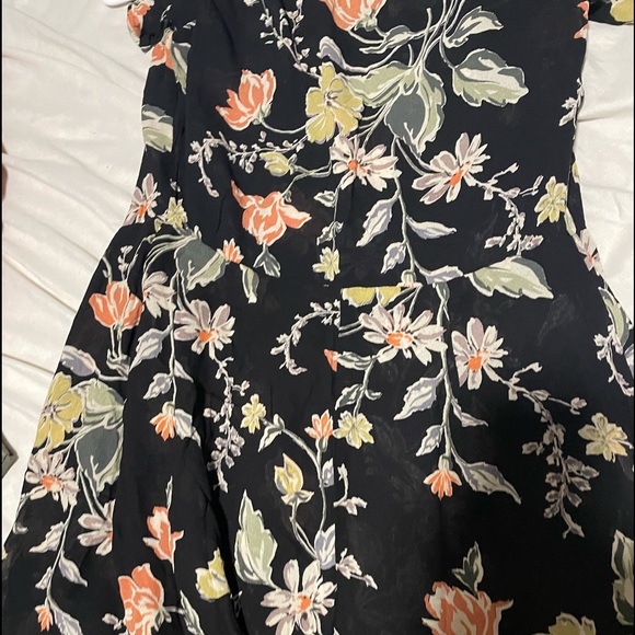 Reformation Dime Floral Mini Wrap Dress size small - Picture 3 of 8